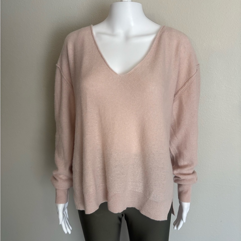 Free People Oversized V-Neck Sweater in Soft Pink; Small